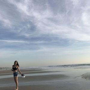 Meet your Posher, Leslie